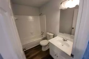 915 Fox Valley Ct, Stone Mountain, GA 30088 - Photo 12