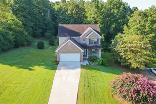 121 Jaley Pkwy, Locust Grove, GA 30248 - Photo 2