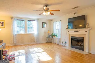 121 Jaley Parkway, Locust Grove, GA 30248 - Photo 8