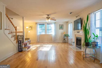 121 Jaley Parkway, Locust Grove, GA 30248 - Photo 10