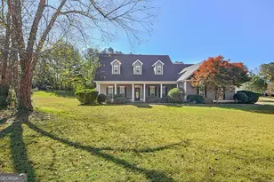 100 Clydesdale Ct, Tyrone, GA 30290 - Photo 2