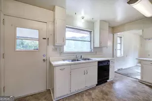 106 Sunset Dr SE, Lindale, GA 30147 - Photo 14