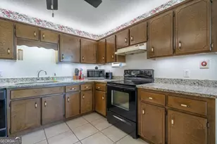 157 W Peach Ave, Kingsland, GA 31548 - Photo 10