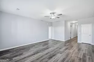 217 Brightleaf Cir, Hinesville, GA 31313 - Photo 10