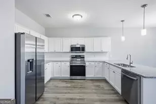 217 Brightleaf Cir, Hinesville, GA 31313 - Photo 16