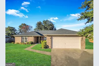 205 Bridgemont Way, Hinesville, GA 31313 - Photo 2