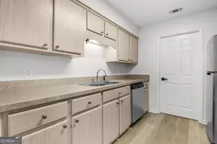 906 Malibu Dr, Hinesville, GA 31313 - Photo 10