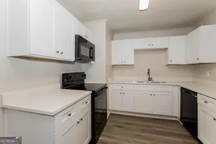 424 Azalea Dr, Stockbridge, GA 30281 - Photo 6