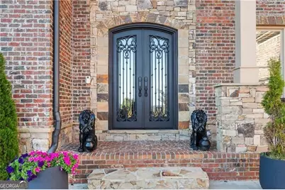 2711 Wildflower Way, Hoschton, GA 30548 - Photo 4