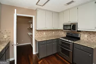 130 Nicki Ct, Hampton, GA 30228 - Photo 10