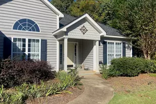 124 Lake Lillian Dr, Perry, GA 31069 - Photo 2
