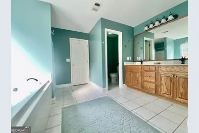 124 Lake Lillian Drive, Perry, GA 31069 - Photo 14