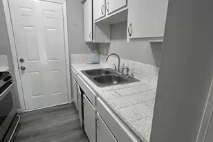 159 Lawton St SW, Atlanta, GA 30314 - Photo 4