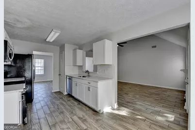 510 Saint James Court, Lawrenceville, GA 30044 - Photo 14