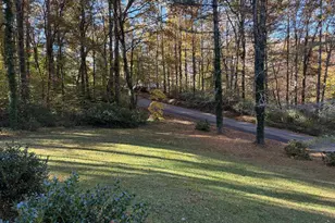 382 Sherwood Dr, Clarkesville, GA 30523 - Photo 24