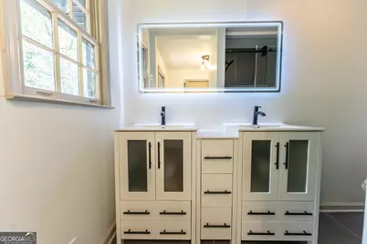 4128 Indian Manor Drive, Stone Mountain, GA 30083 - Photo 18