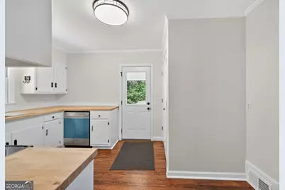 352 3rd Avenue, Winder, GA 30680 - Photo 16