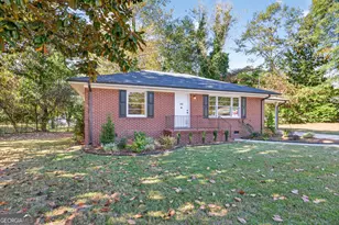 352 3rd Ave, Winder, GA 30680 - Photo 6