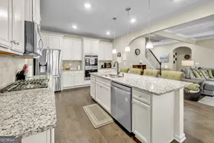 134 Brookview Dr, Newnan, GA 30265 - Photo 6