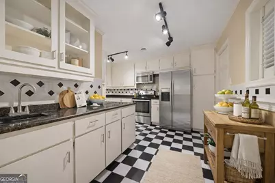 518 High Point North Road, Macon, GA 31210 - Photo 14