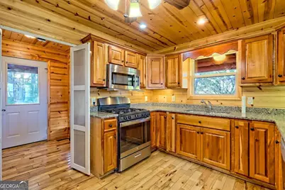 1929 Lakeview Summit Drive, Young Harris, GA 30582 - Photo 16