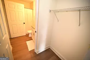 1075 Peachtree Walk NE, Atlanta, GA 30309 - Photo 6