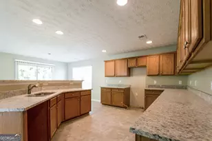 2791 Groovers Lake Point, Lithia Springs, GA 30122 - Photo 4