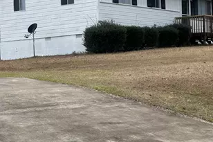 193 Frazier Dr SE, Milledgeville, GA 31061 - Photo 2