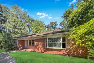 1918 E 63rd St, Savannah, GA 31404 - Photo 6