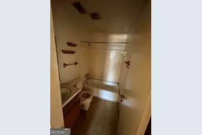 2443 Lambert Drive, Macon, GA 31206 - Photo 12