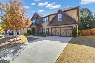 9 Marvin Gdns, Sharpsburg, GA 30277 - Photo 2