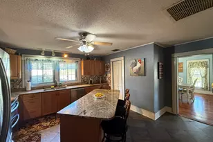 219 N College St, Pembroke, GA 31321 - Photo 10