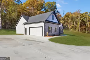 405 Ayers Creek, Toccoa, GA 30577 - Photo 2