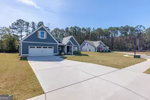 204 Maddington Ct, Senoia, GA 30276 - Photo 4