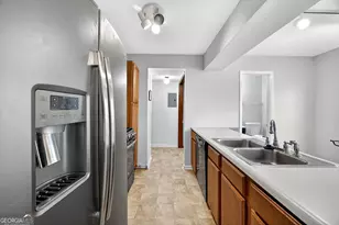 840 Brandy Oaks Ln, Stone Mountain, GA 30088 - Photo 10