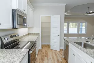 208 The Villas Wy, Kingsland, GA 31548 - Photo 6