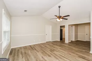 4336 Hill View Dr, Acworth, GA 30101 - Photo 2