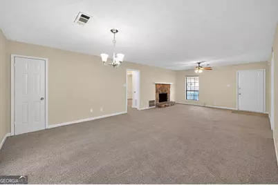 3333 Saxony Way, Lithonia, GA 30038 - Photo 4