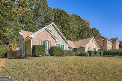 2895 Dogwood Creek Parkway, Duluth, GA 30096 - Photo 2