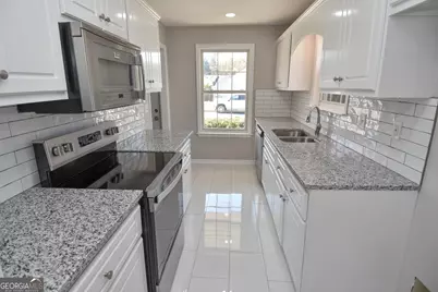 1627 Summerwoods Circle, Griffin, GA 30224 - Photo 22