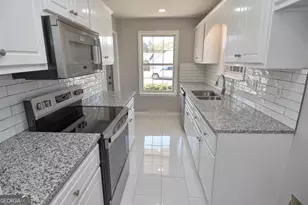 1627 Summerwoods Cir, Griffin, GA 30224 - Photo 22