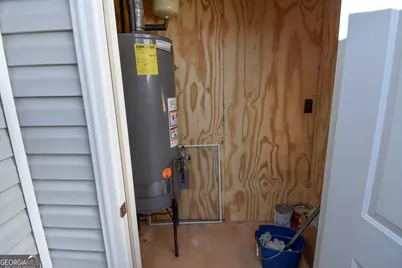 1627 Summerwoods Circle, Griffin, GA 30224 - Photo 38