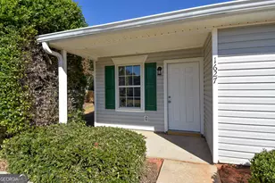1627 Summerwoods Cir, Griffin, GA 30224 - Photo 4