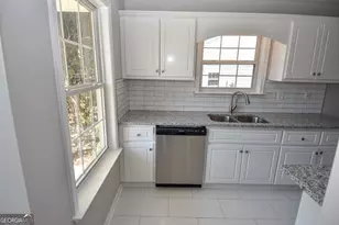 1627 Summerwoods Cir, Griffin, GA 30224 - Photo 10