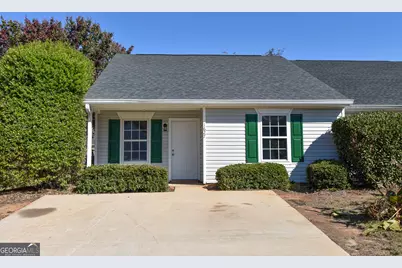 1627 Summerwoods Circle, Griffin, GA 30224 - Photo 2