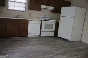 1311 E 67th St, Savannah, GA 31404 - Photo 6