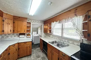 17 2nd St, McRae-Helena, GA 31037 - Photo 10