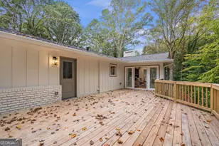 4955 Powers Ferry Rd, Sandy Springs, GA 30327 - Photo 26