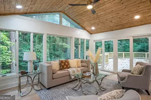 4955 Powers Ferry Rd, Sandy Springs, GA 30327 - Photo 18