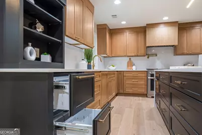 4955 Powers Ferry Road, Sandy Springs, GA 30327 - Photo 20